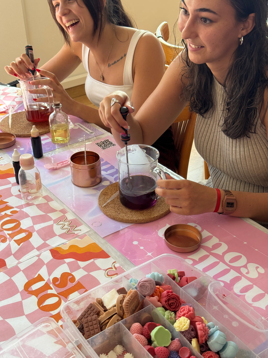 Disfruta de una experiencia creativa y didáctica aprendiendo a hacer velas de soja