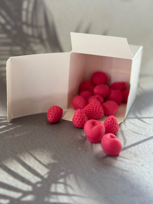 Waxmelts strawberries